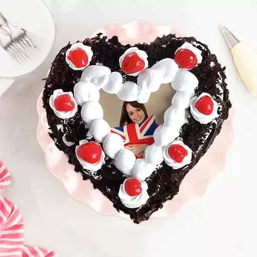 Remarkable Heart Shape Black Forest Photo Cake