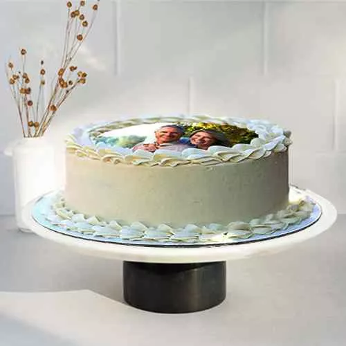 Scrumptious Round Shape Vanilla Photo Cake