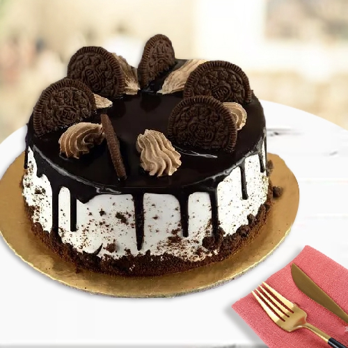 Classic Eggless Choco Oreo Cake