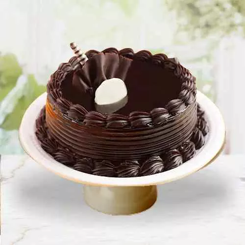 Delectable Dark Chocolate Truffle Cake