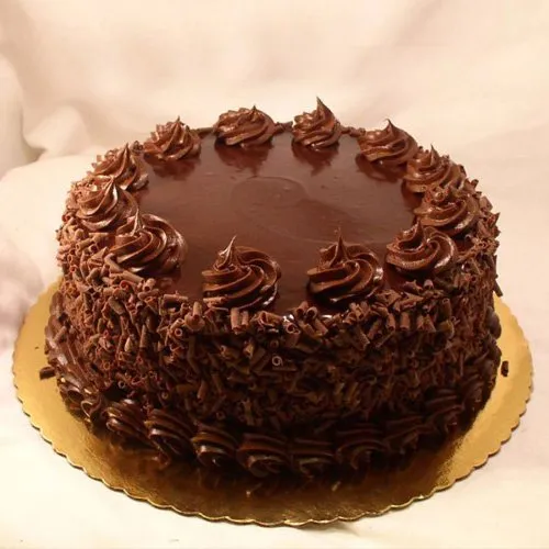 Send Eggless Chocolate Cake for Mom 