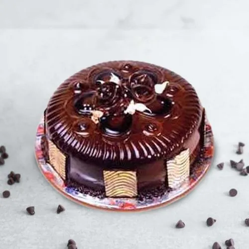 Mouthwatering Eggless Chocolate Truffle Cake