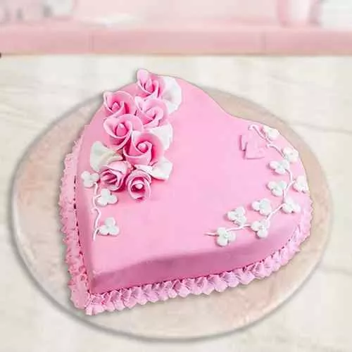 Yummy Love Strawberry Cake