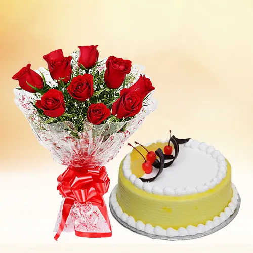 Order Roses Bunch with Pineapple Cake