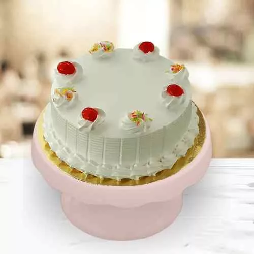 Lip Smacking Vanilla Cake