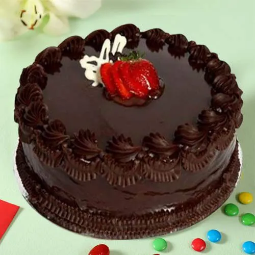 Delectable Eggless Chocolate Cake for Anniversary