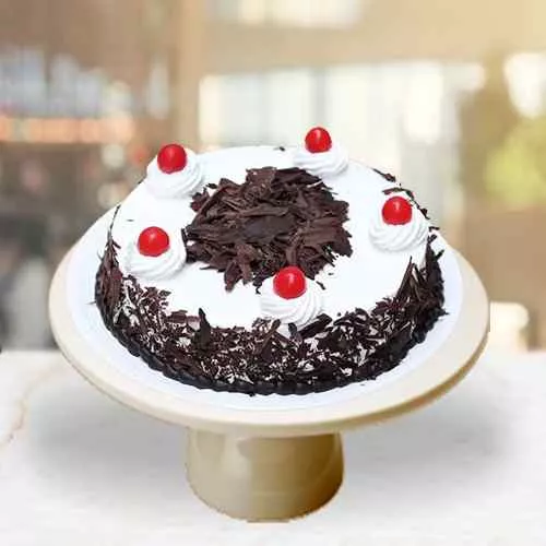 Delicious Eggless Black Forest Cake