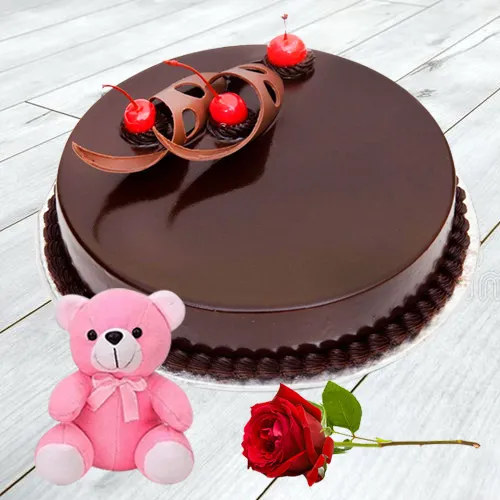 Enticing Eggless Chocolate Cake with Rose N Teddy