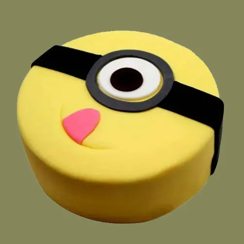 Delectable Minions Fondent Cake for Kids