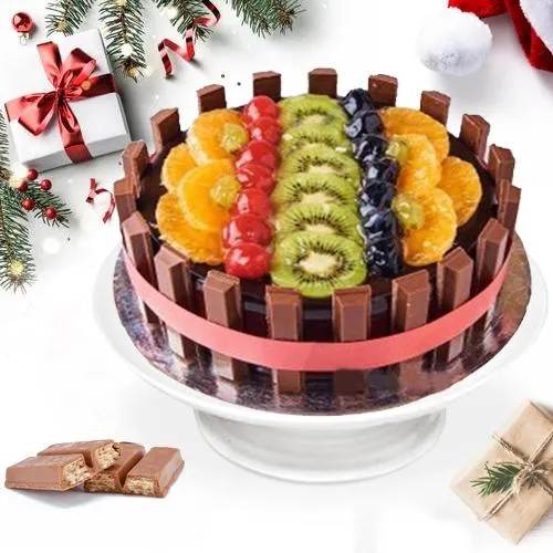 Sensational KitKat-N-Fresh_Fruits Cake Delight