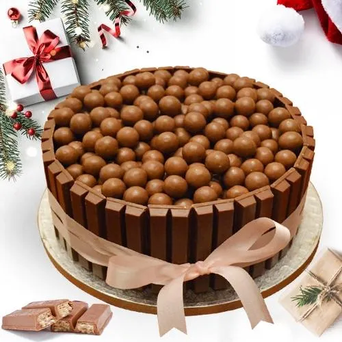 Gratifying KitKat Nutties Cake For X_Mas