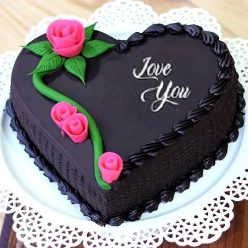 Lip-Smacking Treat of Heart Shape Chocolate Cake