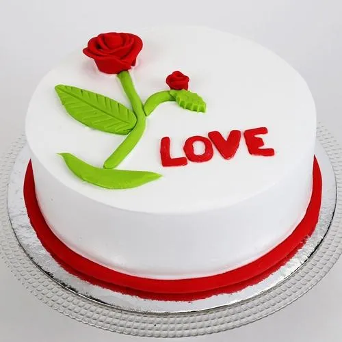 Marvelous Rose Day Special Vanilla Flavor Cake