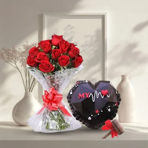 Delicious My Heart Piñata Cake with Red Roses Bouquet