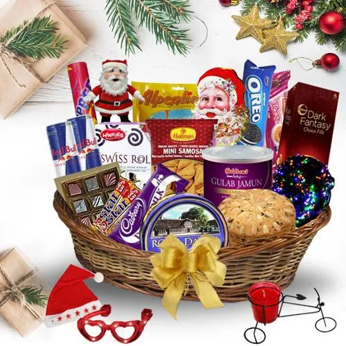 Sumptuous Awaiting Christmas Gift Hamper<br>