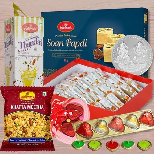 Fascinating Diwali Gift Tray