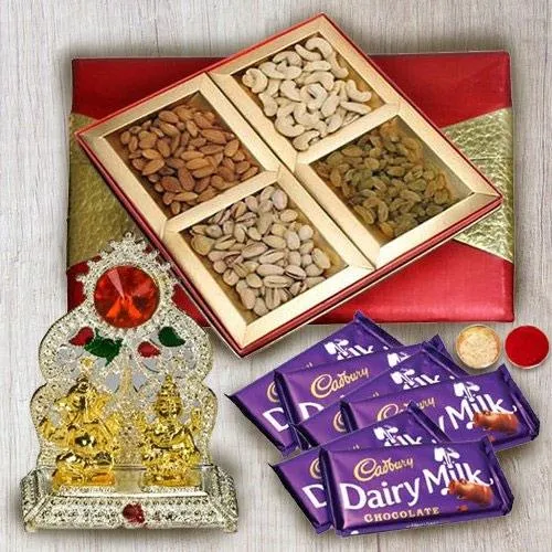 Lovely Combo of Dry Fruits, Mandap N Cadbury Dairy Milk Chocolates