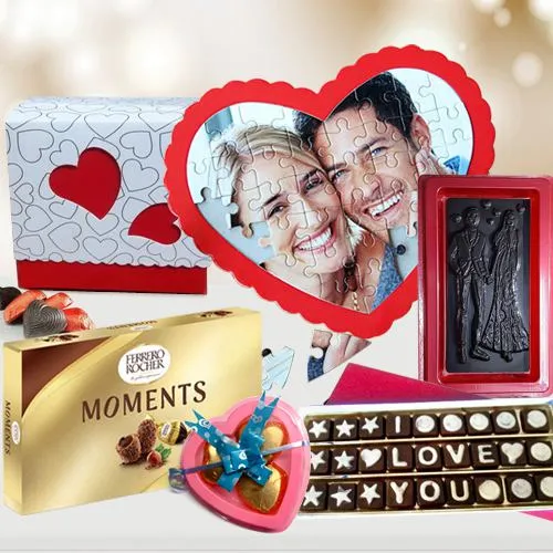 Splendid Personalized Gift N Valentine Chocolates Gift Combo