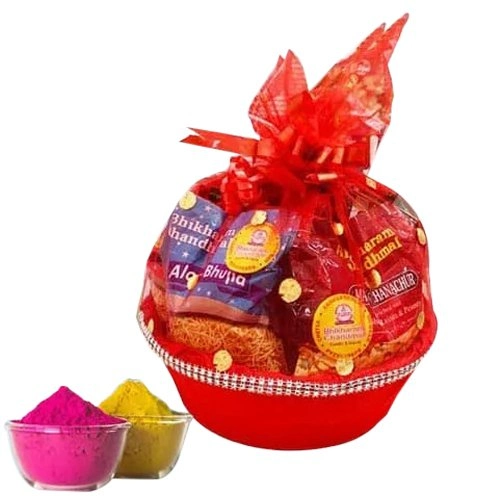 Mesmerizing Munches Gift Basket for Holi