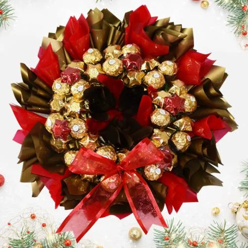 Impressive Xmas Wreath of Homemade Chocolates