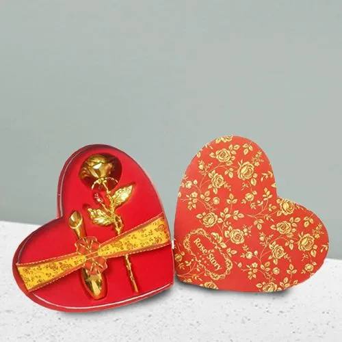 Remarkable Heart Shape Box of Everlasting Golden Rose