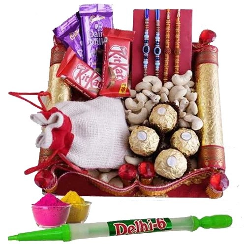 Remarkable Holi Special Gift Combo with Pitchkari n Gulal