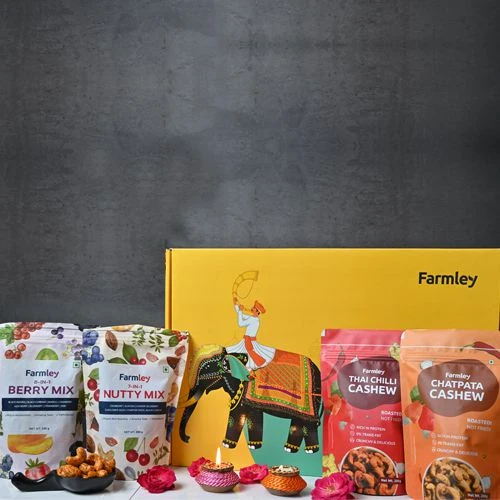 Shop Exotic Berry N Nutty Mix with Seasoned Cashews Gift Pack by Farmley