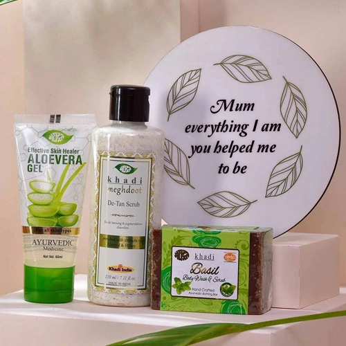 Marvelous Skincare Kits N Acrylic Momento for Mom