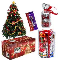 Delicate Combination of Christmas Gift Items