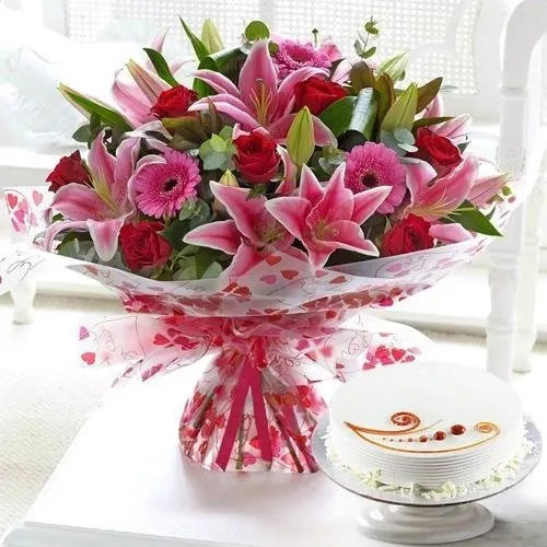 Deliver Medley of Flowers and Cake for Mothers Day 