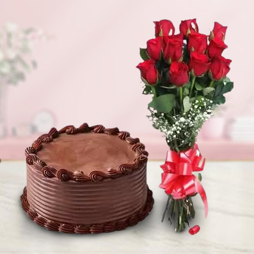 Book Online Red Roses Bunch with Chocolate Cake