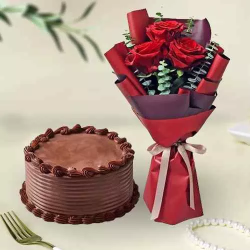 Blooms N Choco Cake