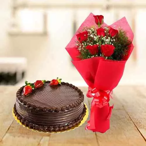 Chocolate Cake N Red Roses Bunch