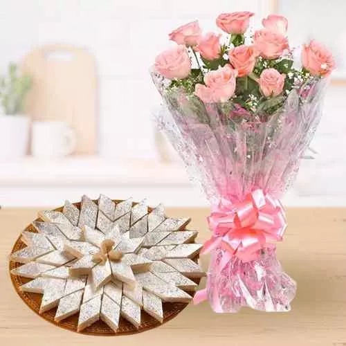 Gift Pink Roses Bunch with Kaju Katli