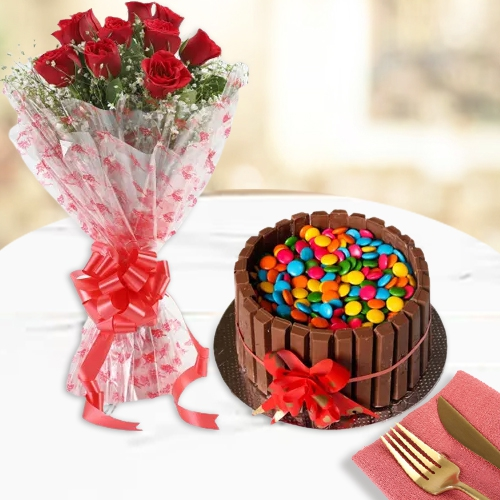 Gorgeous Bouquet of Red Roses with Kit Kat Cake