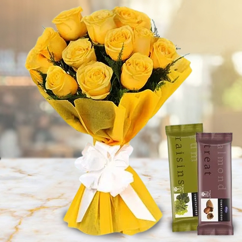 Delicious Gift of Chocolates with Yellow Roses Bunch