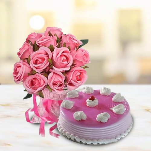 Yummy Strawberry Cake with Pink Roses Bouquet