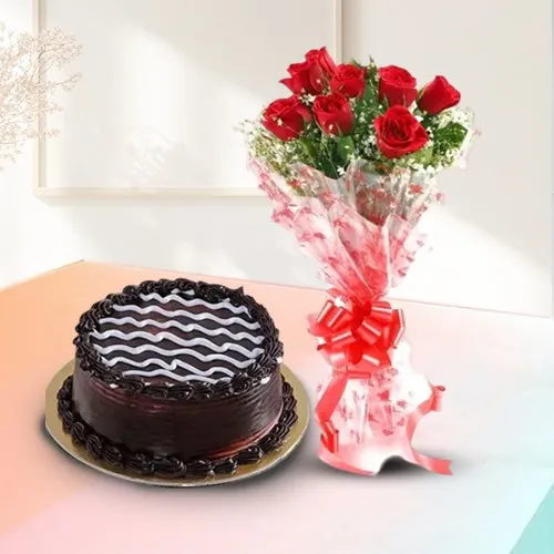 Remarkable Love You Chocolate Cake with Red Roses Posy