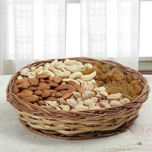 Shop Immunity Boosting Dry Fruits Basket for Mummy