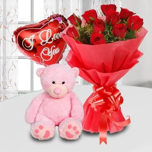 Send Super Mom treat of Freshest Roses, Cute Teddy Bear and Balloon