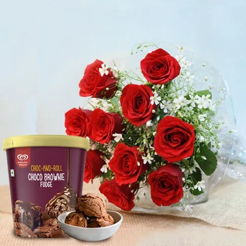 Deliver Red Rose Bouquet with Choco Brownie Fudge Ice Cream from Kwality Walls