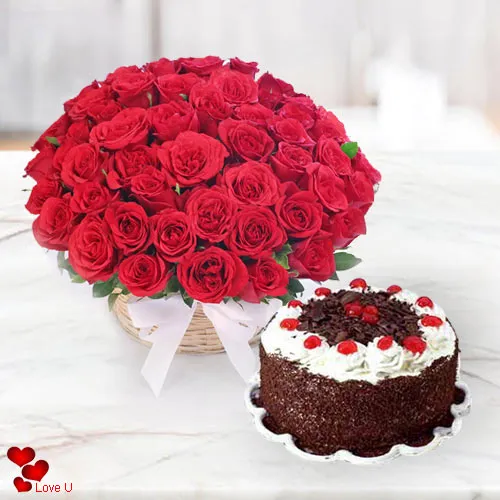 Astounding 50 Dutch Red Roses with 1 Kg 5 Star Bakery Cake