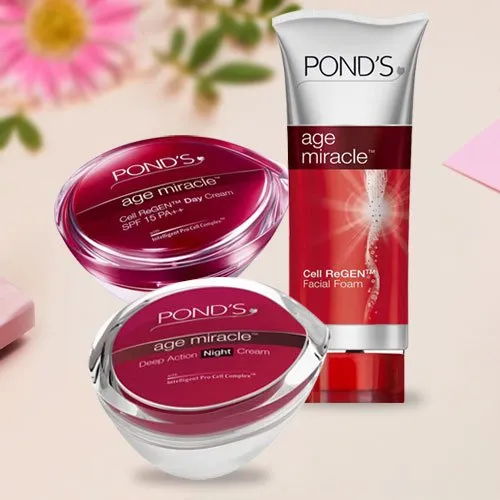 Marvelous Ponds Age Miracle Gift Hamper for Women