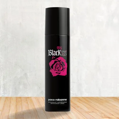 Feel Refreshed with Paco RabanneXs Deo Spray 150 ml in Black