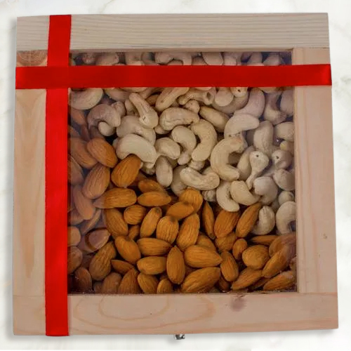 Order Finest Cashew n Almonds Gift Box