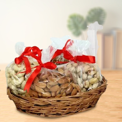 Deliver Healthy Basket of Premium Dry Fruits