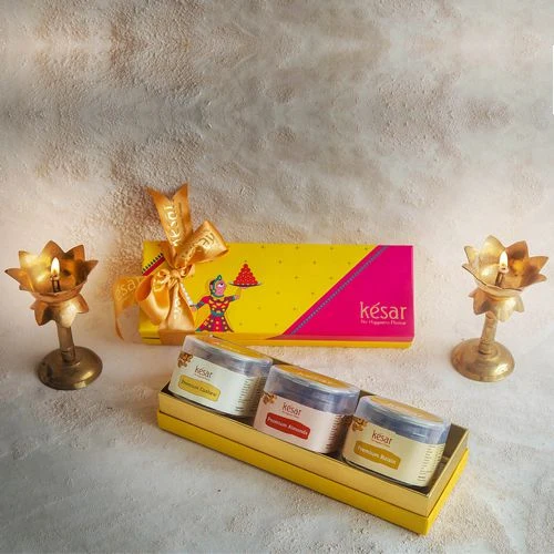 Buy Delightful Assorted Nutty Gift Box from Kesar