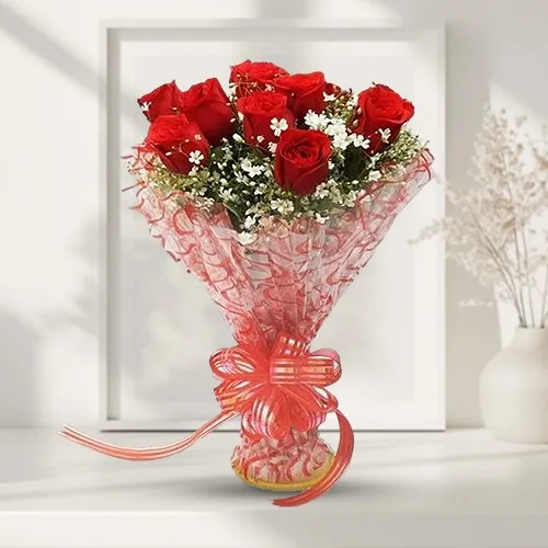 Send Dutch Red Roses Hand Bunch Online