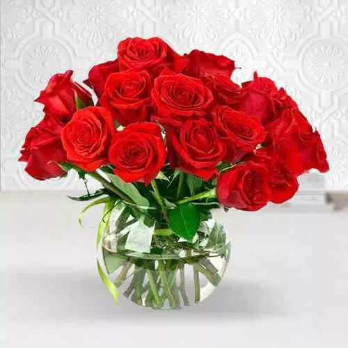 Exquisite Selection of Red Roses in a Vase