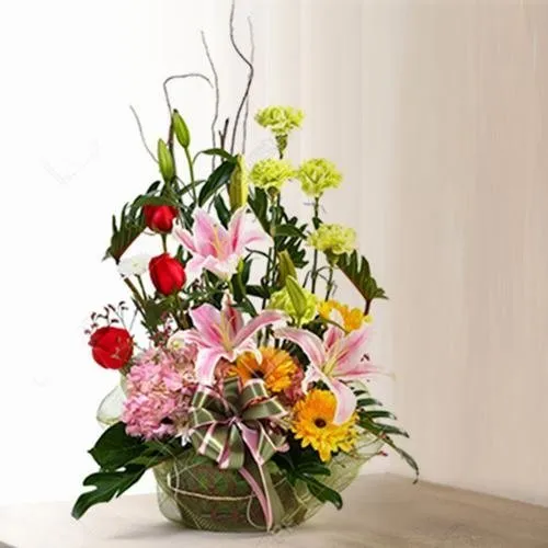 Deliver Mixed Flower Arrangement for Mothers Day 
